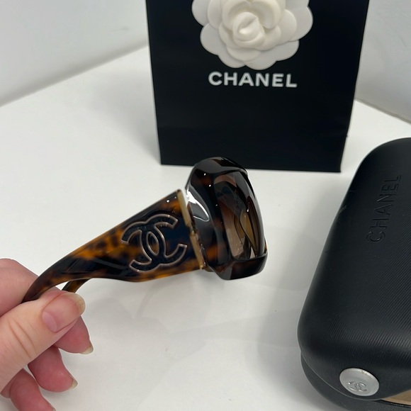 CHANEL Accessories - CHANEL sunglasses Comes with Case